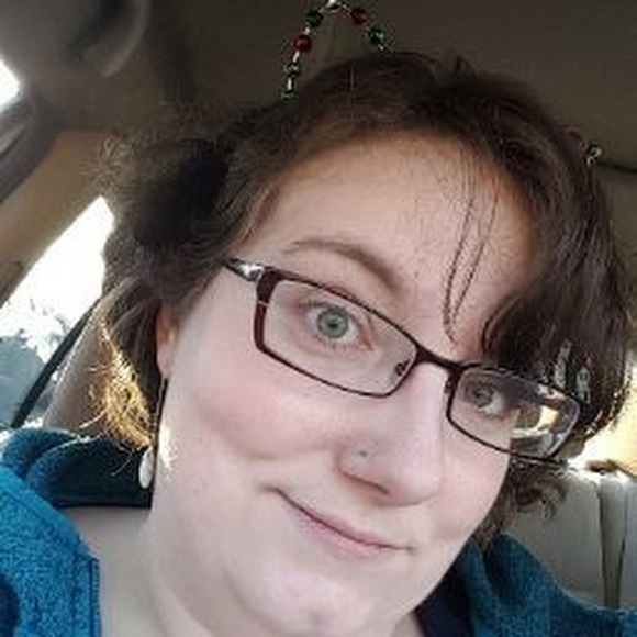 Meet your Posher, Stacy - Picture 1 of 1